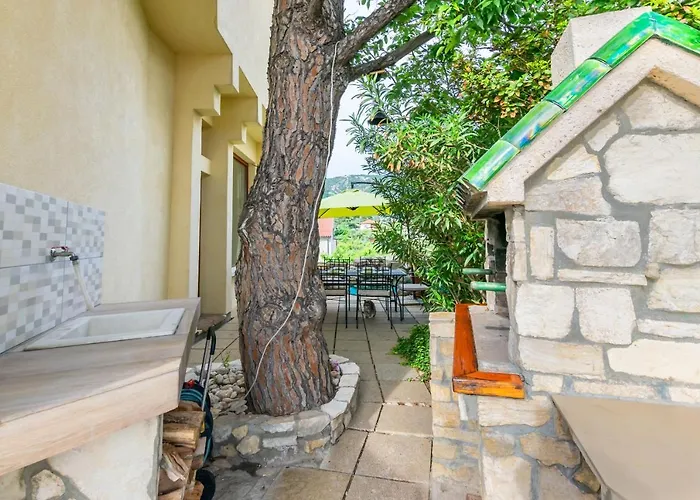 House Mirjana *
